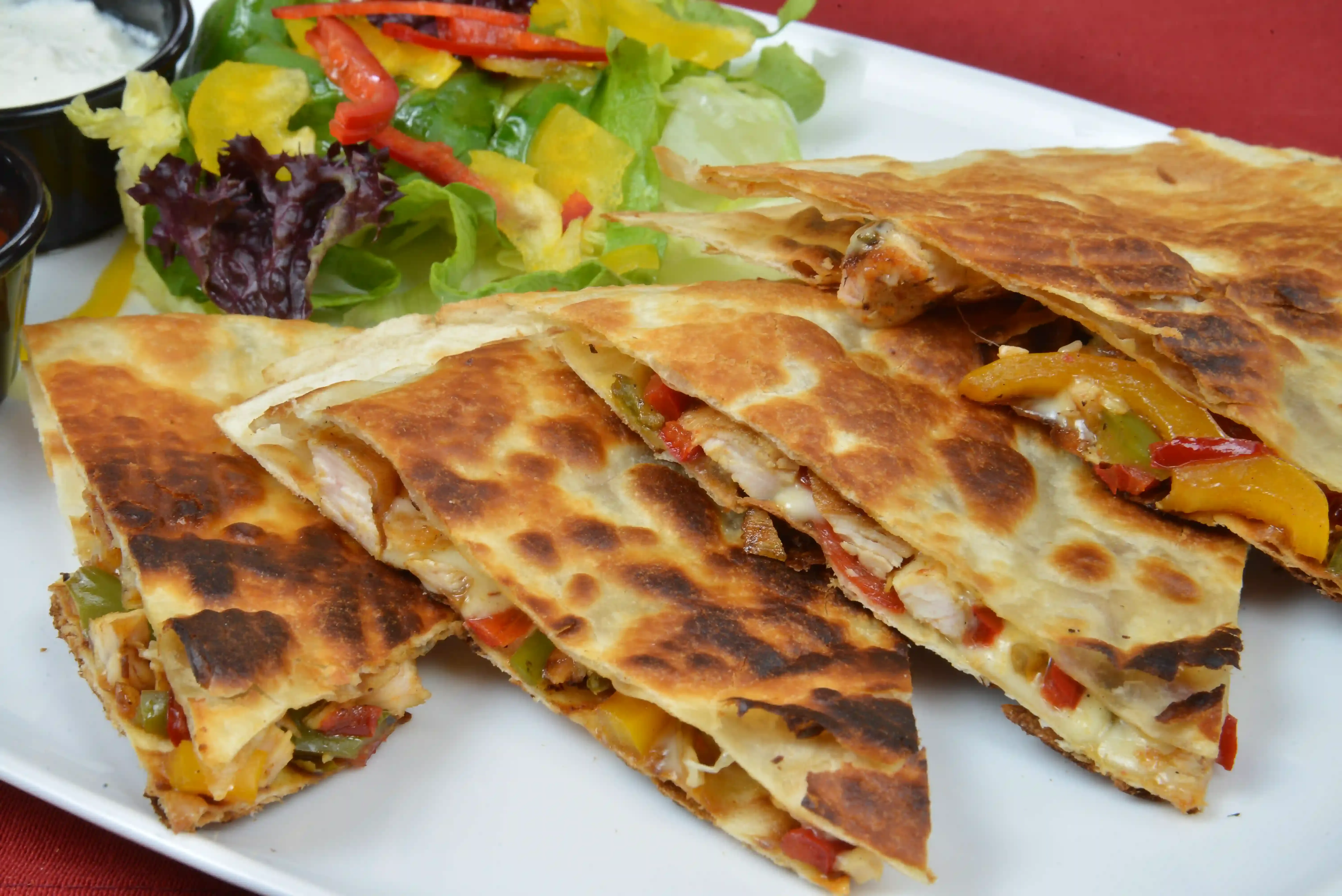 Quesadilla Tavuk Etli